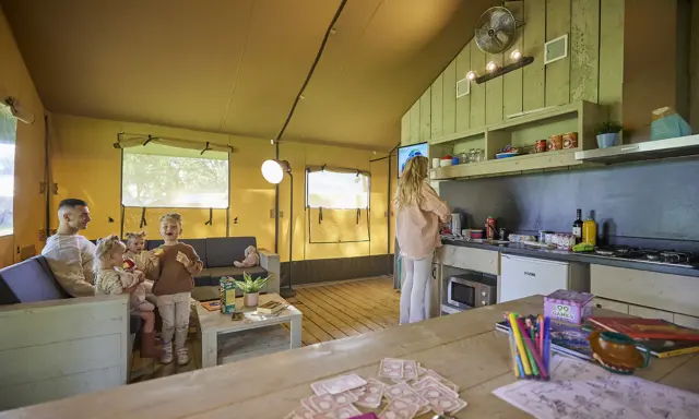 Glamping Tent Comfort 2 9